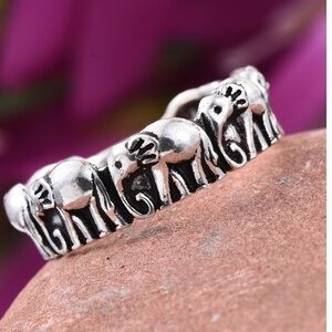 Elephant Design Sterling Silver Band Ring